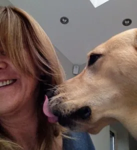 Kisses to his Home-Boarding Misses!